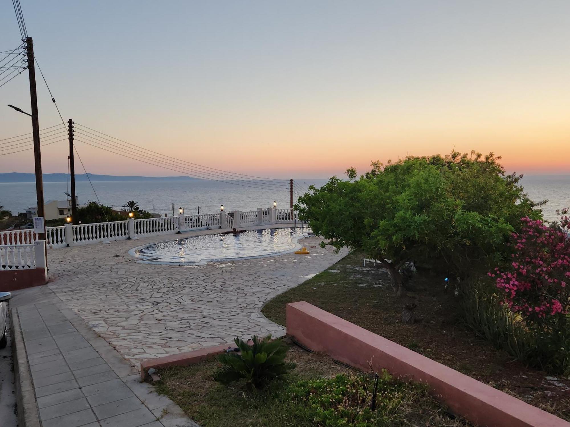 Serena Vacation Home Помос Экстерьер фото