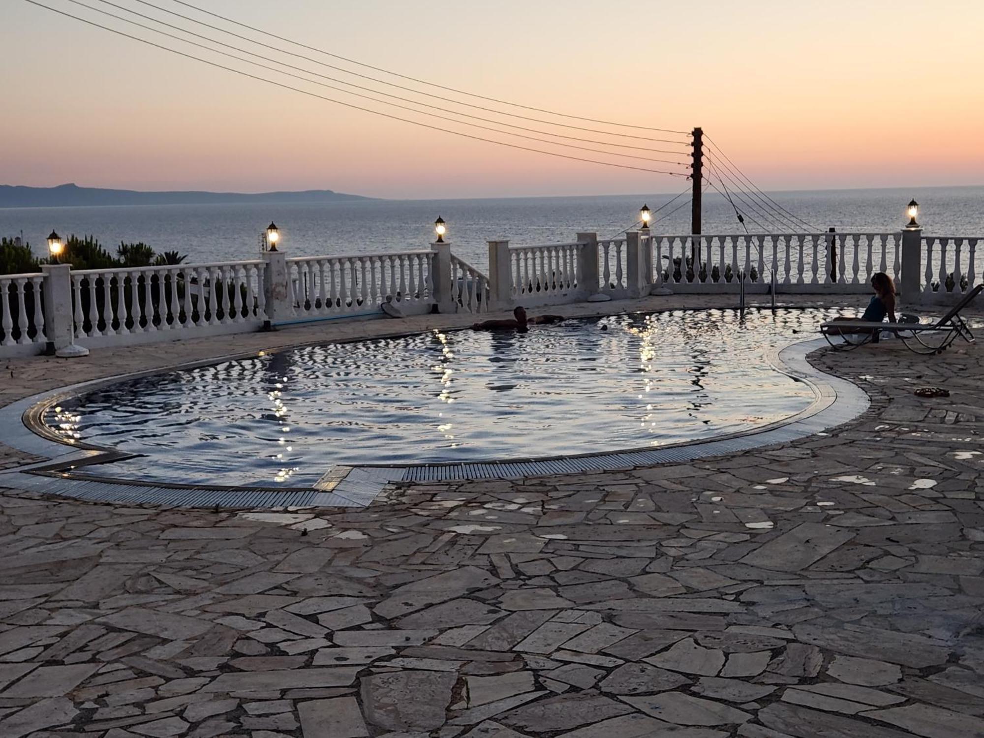 Serena Vacation Home Помос Экстерьер фото
